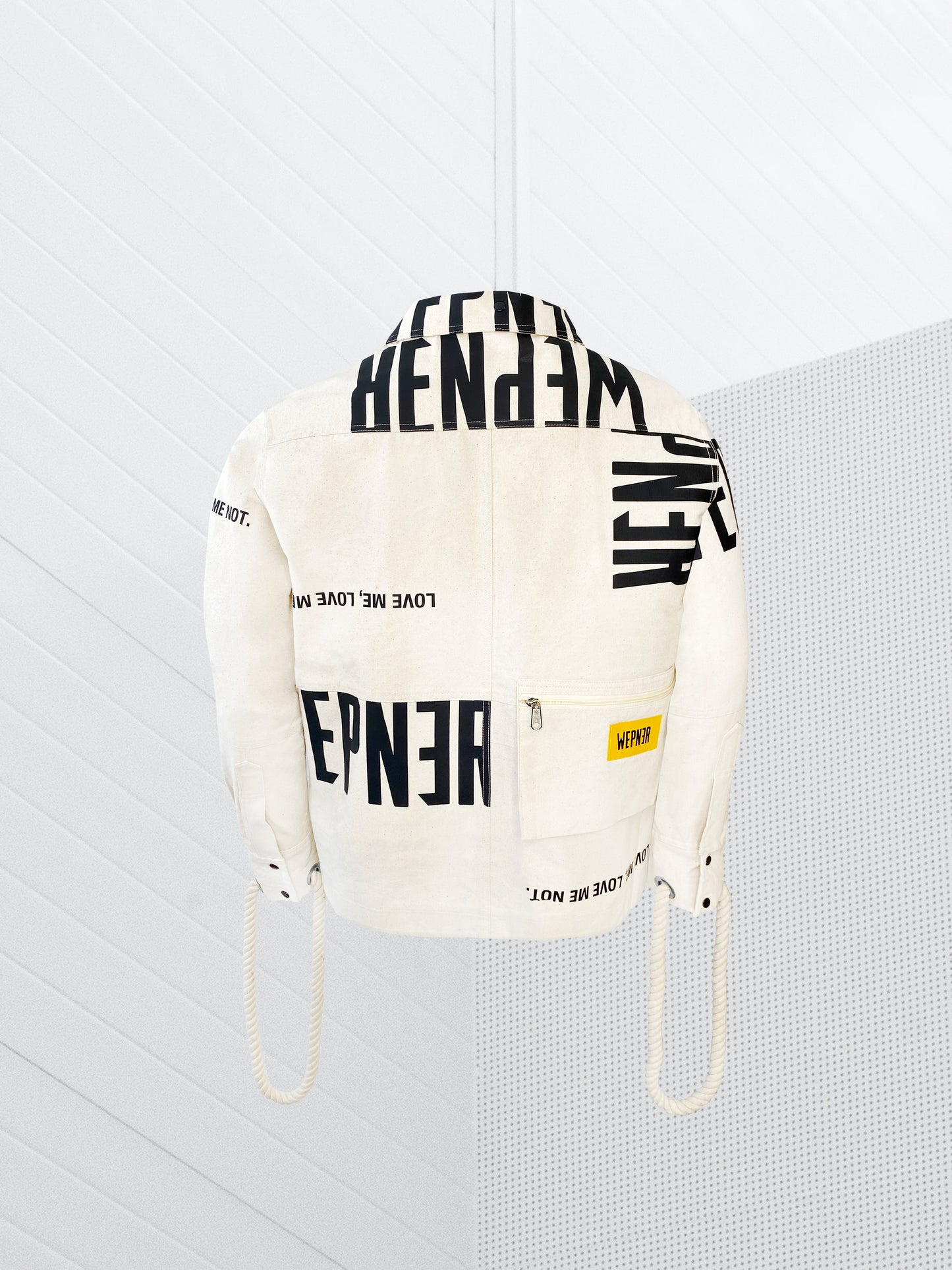 W ESSENTIAL RE-ENGINEERED JACKET