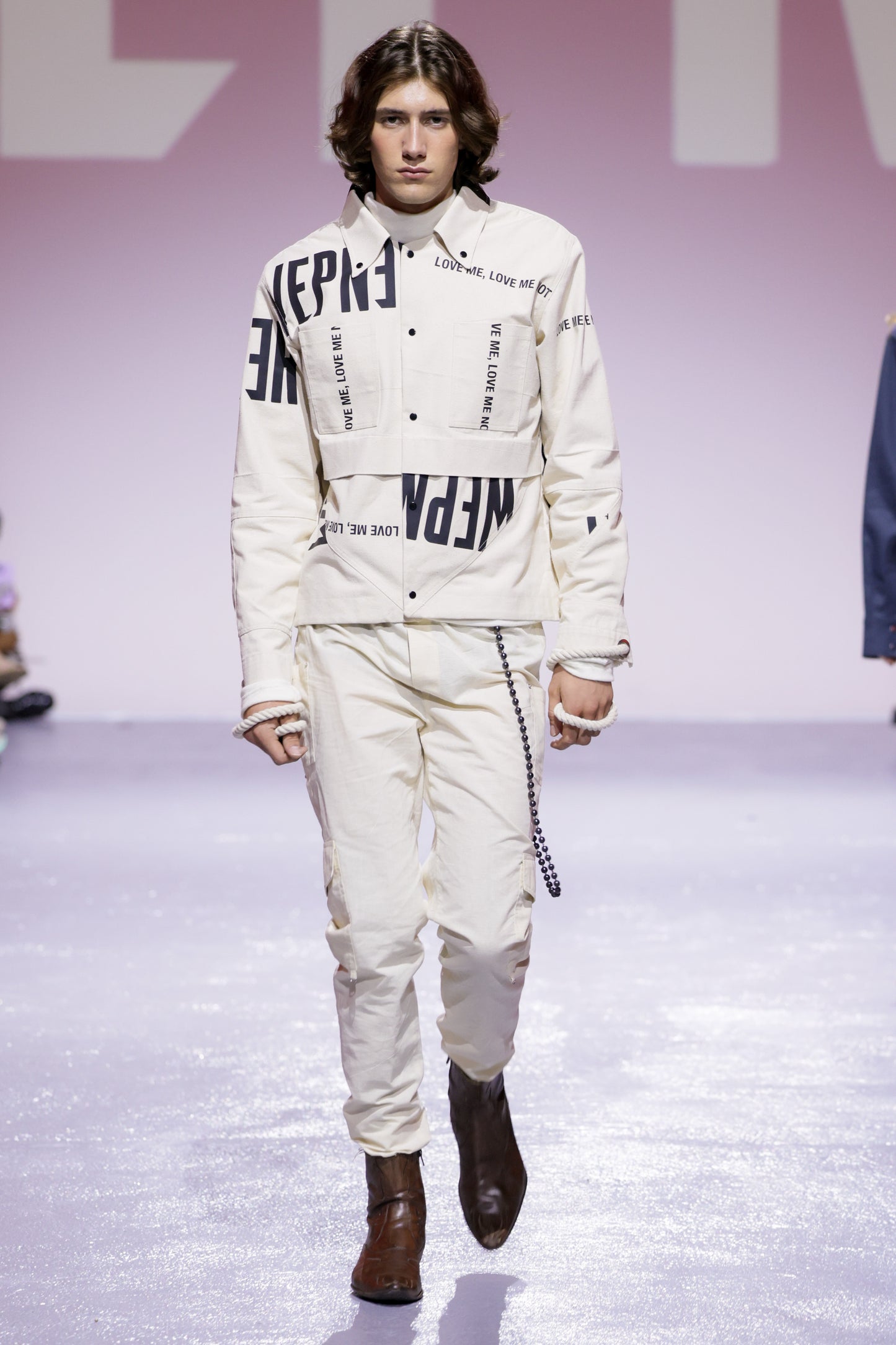 W ESSENTIAL RE-ENGINEERED JACKET